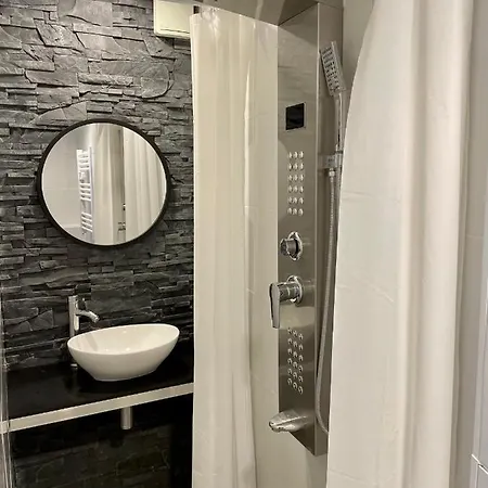 Au Calme Climatise Avec Terrasse * Paillet