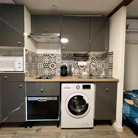 Au Calme Climatise Avec Terrasse بيت للعطل *