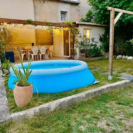 Au Calme Climatise Avec Terrasse Paillet